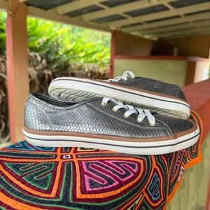 Womens Silver‎ Snakeskin Sneakers Size 6 Embossed Low Top Lace Up Metallic
